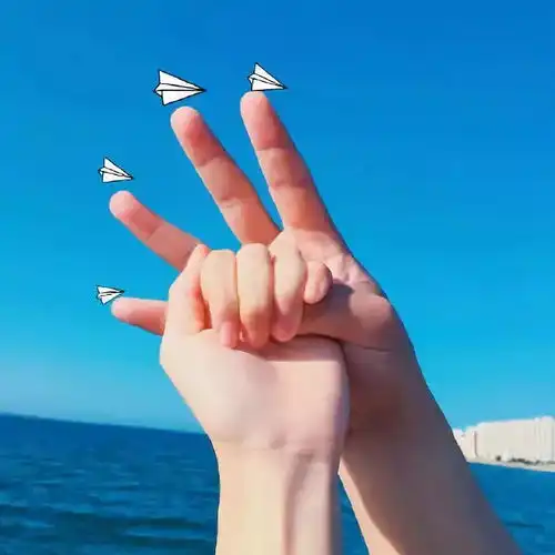  情侣拍照新姿势,了解一下