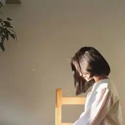 艺术感简约头像男情调
