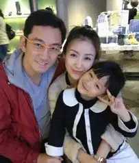  赵薇文章赵本山小s明星女儿可爱私房照曝光图