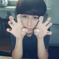  要什么样的阳光暖的到心脏男生qq头像