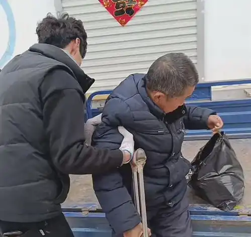 微信头像老人专用道德绑