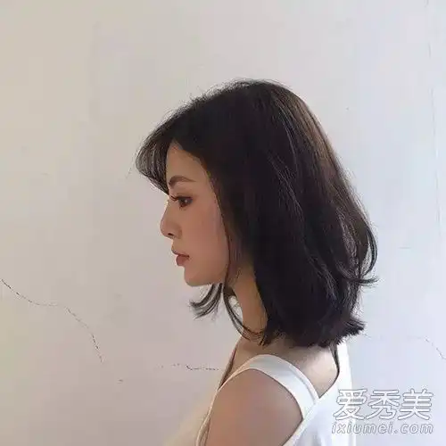  2019年女孩流行什么发型2019年女孩中最流行的发型显然更年轻