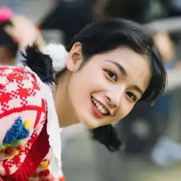  女生可爱头像笑容甜美女生图片