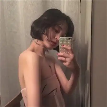  好看的女生头像小清新,独自生活的女人