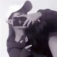 原始qq头像女拍照