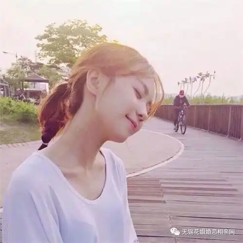 简约微笑头像网红