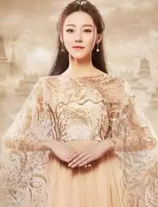  她是热巴的好闺蜜,身材不输赵丽颖,可惜没被杨幂重点培养