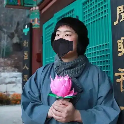  怎么给头像戴口罩