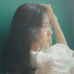  简洁高颜值女生头像时尚清朝女生qq头像