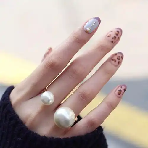  超美ins风美甲大合集,2018新年美甲拒绝烂大街