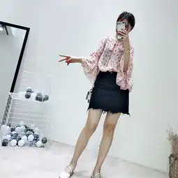  施悦名2019韩版新款清新甜美淑女花朵绑带v领喇叭袖雪纺衫