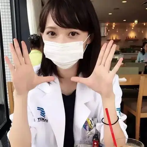  疫情之下偷吃心切男子住院幽会33岁女医生,还把24岁护士弄到手