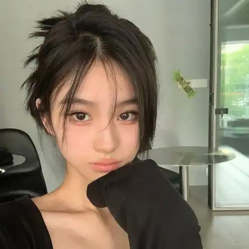  今日份分享女神头像分享哦