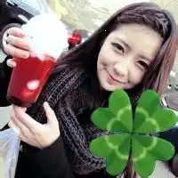  有木有女生qq头像带四叶草或带四叶草字的要可爱女生哦希望哪位好心人帮帮我