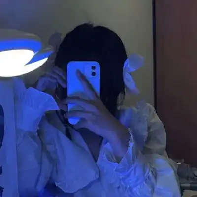 超火隐蔽情侣头像一对偷