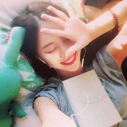 好看的qq群聊头像女生围