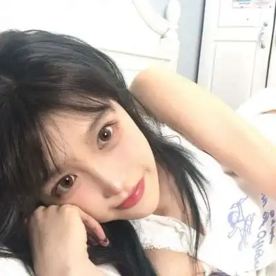  这才是女孩子该用的干净头像