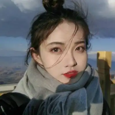 2018年女生头像真人戳心