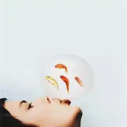  太惭愧,现在95后的拍照尺度都这么大了......