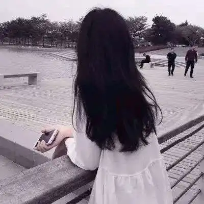 好看的qq群聊头像女生背
