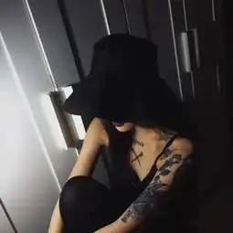 2018最潮最火女生头像侧