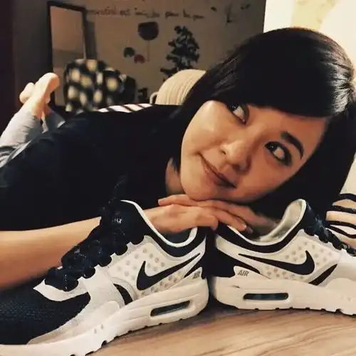  我要追这样的潮流女神即使做备胎我也愿意