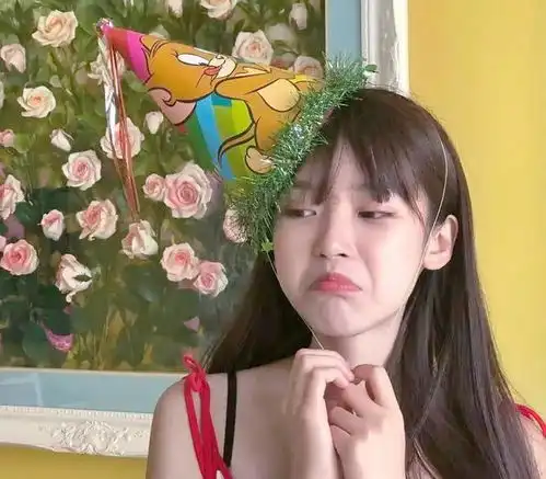  圆脸女生选不到合适发型这样剪超显脸小秒变小v脸