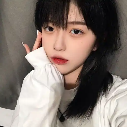  真人女头像治愈好看