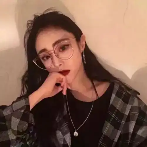  头像放弃不难但坚持真的很酷