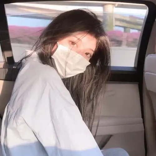  戴口罩女头丨收藏好久了