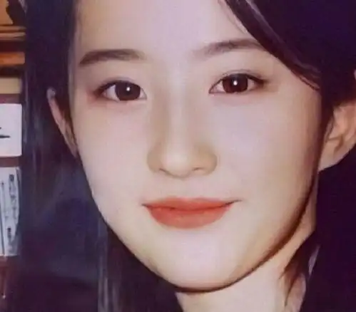  19岁女孩花百万整成刘亦菲,连名字也高仿,如今23岁令人唏嘘