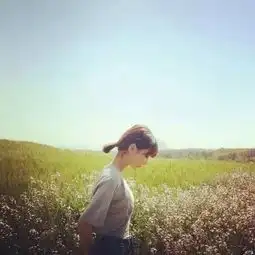 女人用的幸运花头像带字