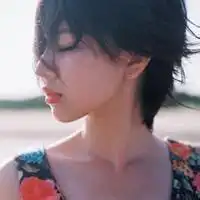 qq头像女生可爱萌 侧脸