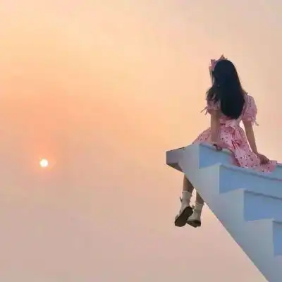  女生头像真人侧脸夕阳图片大全