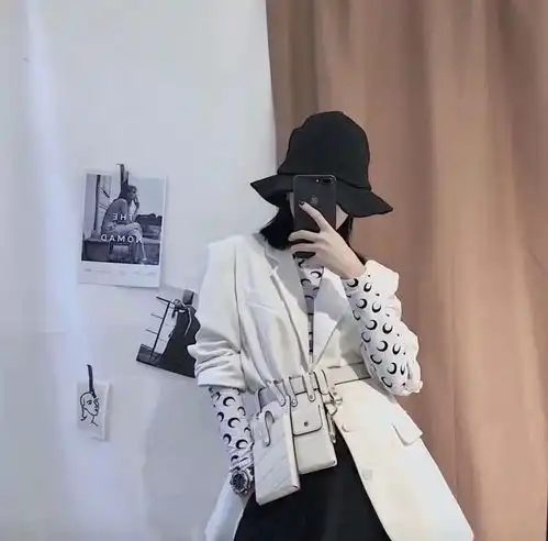  ins女生头像每个女孩最喜欢的歌背后,都有个没讲述的故事