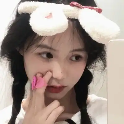30岁女生微信头像简约气