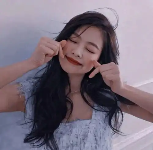 清新洒脱的头像图片韩丹