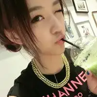  微信上最火的女生头像难过舍得不舍得都由不得我