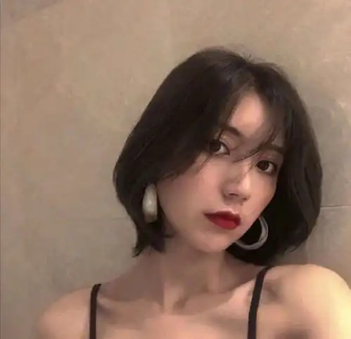  女生头像好像有趣的你