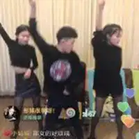  牌牌琦小伊伊情侣头像微信头像图片大全