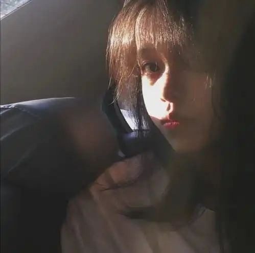  头像女微信qq个性高质量头像文案在这盛大的希望里失望而归