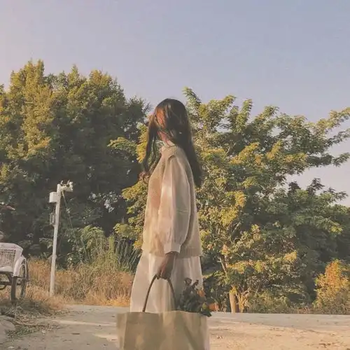  复古风森系清新女头闺蜜头像请允许我成为你的四季限定.