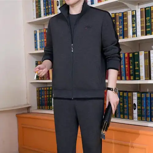  中老年运动服男套装,更显时尚感,彰显男性潇洒和魅力