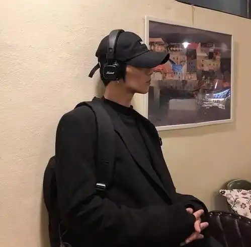 伤感的头像男生 绝望朋
