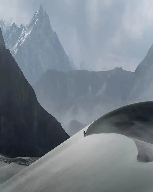  又一国免签,这座坐大巴就能直达的兄弟国,藏着人间绝美风景