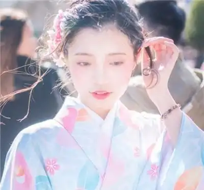 2018年女生头像真人古风