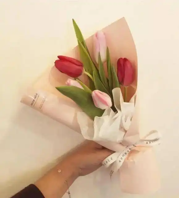  满分的自拍文案,独一无二,瞬间让你上热搜的短句