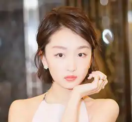  周冬雨的眯眯眼赵丽颖的小鹿眼,好看的眼睛到底长啥样