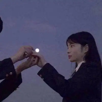  月亮丢了小洋裙意境唯美情侣头像我要个性网
