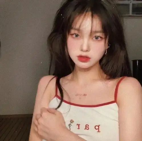  值得收藏的多风格女生头像